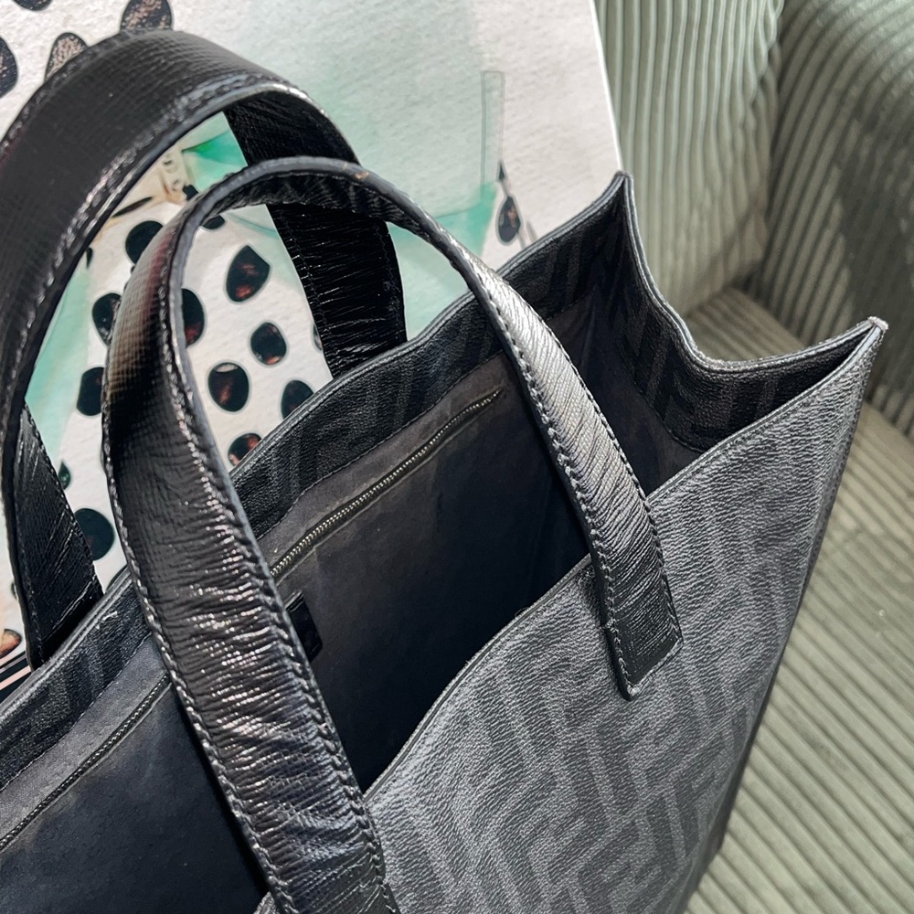 FENDI FF Zucca Elite Nero Tote RARE FIND! - Picture 11 of 14